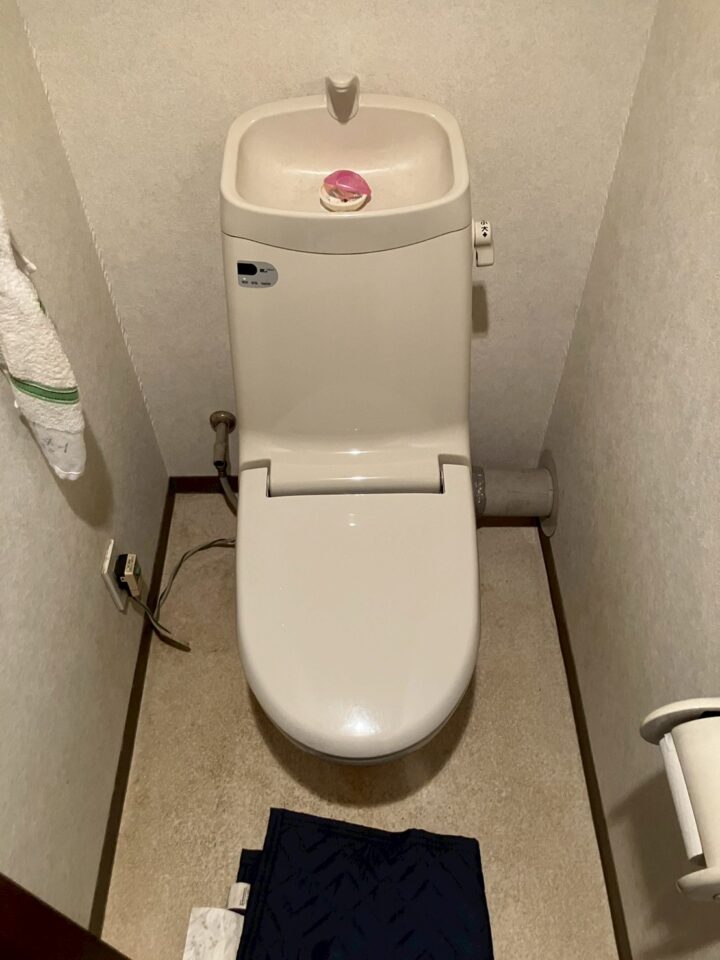 下京区8月トイレ交換工事1