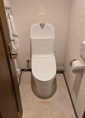 下京区8月トイレ交換事例施工後