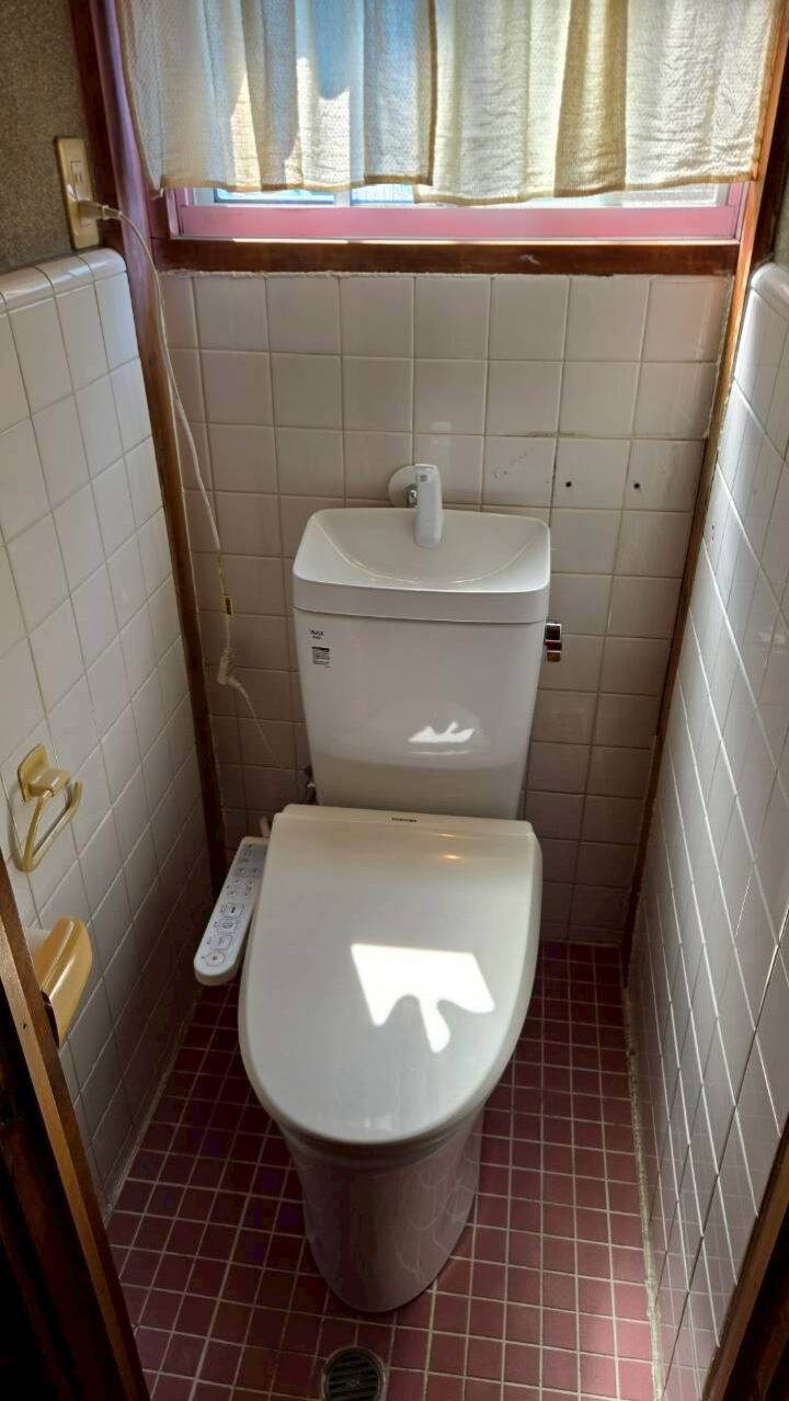 施工後のトイレ室全体(京都市中京区 K様宅)